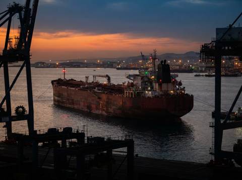 Red Sea Tanker Traffic Falls to Multi Month Low After Houthi Threats