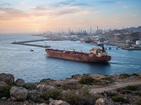 Saudi Oil Exports Cost More as Red Sea Risks Mount